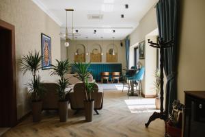 AVIOR Garni Hotel