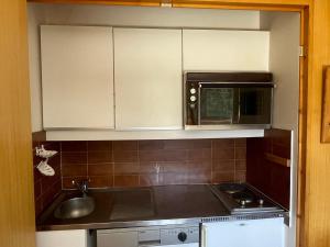 Studio confortable pour 4 à Méribel Altiport, au pied des pistes - FR-1-411-386