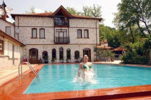 Парк - Хотел Макензен