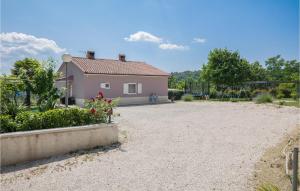 Gorgeous Home In Cerovlje With Kitchen