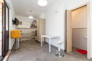 Mazzeo beach house 2