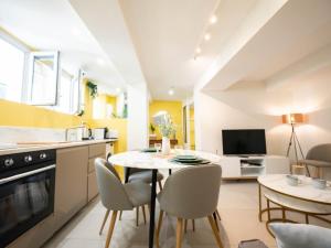 Le petit olivier en coeur de ville et Parking inclus à 10 mins