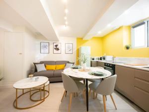 Le petit olivier en coeur de ville et Parking inclus à 10 mins