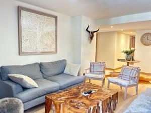 Appartement de Standing au Centre des Gets - 8 Couchages, Terrasse, Garage, Proche Pistes - FR-1-623-325