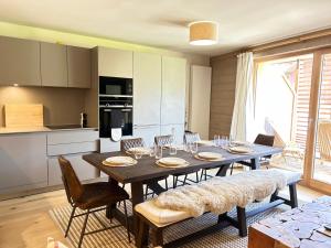 Appartement de Standing au Centre des Gets - 8 Couchages, Terrasse, Garage, Proche Pistes - FR-1-623-325