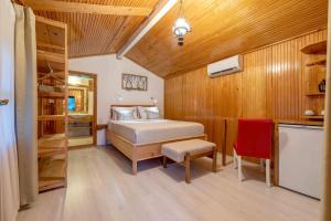 Etenna Beach Bungalows