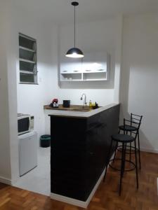 Lev Apartments - Apto Copacabana Posto 2 - 300m da praia