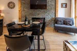 Croix des Verdons F2 Meribel Centre 180 from the ski pistes