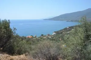 Villa Ozzy, Breathtaking Sea View, 2 Bedroom, Pool - Spiliotákis