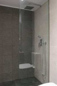 Academy Elegant Apartment #202