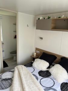 Campings Mobil-Home 4 etoiles avec piscine proche de Blois : photos des chambres