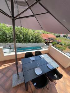 Apartments Belic with pool