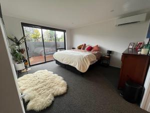 Convenient and comfortable Waitara