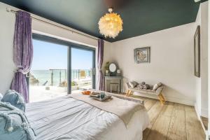 Award Winning 5* BEACH HOUSE! Hot Tub & Fire Pit