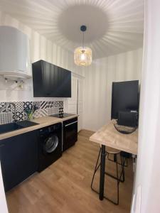 Appartements Corte magnifique T2 45m2 neuf 5 personnes place st marcel hyper centre wifi lave linge tv : photos des chambres