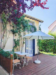 Maisons de vacances House 100m2 with Garden and BBQ 20 min from Paris : photos des chambres