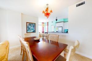 Beach Colony Resort West 2F