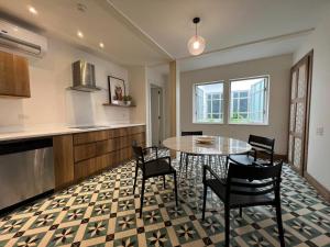 AmazINN Places Casa Bandera I