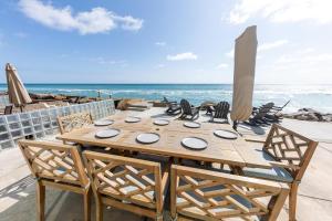 Stunning Oceanfront Home - Incredible Views