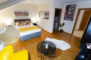 Mini Hotel RiverLux Apartments