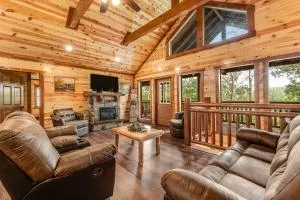 Smoky Selah Serenade - Richardson Cove