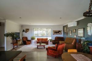 Sueys Coastal Farm House