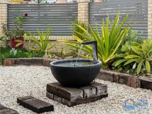 Hot Spot on Hackett in Mandurah - Singleton