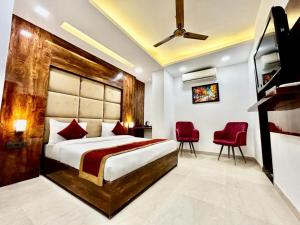 Hotel Cosmo - Karol Bagh