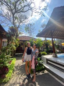 Phòng Giường Đôi Có Phòng Tắm Riêng (Double Room with Private Bathroom)