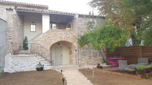 Maisons de vacances Le Gite du Mas Amouroux, pres du Mont Bouquet : photos des chambres