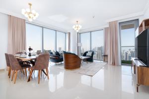 Lux Apt-Burj View Opp. Dxb mall