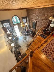 Tom Square Boutique Hotel