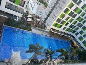 APARTMENT AIRPORT REPUBLIC - Free Pool Gym and Kid room - Tân Bình