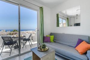 Studio with amazing view by AltamarHomes