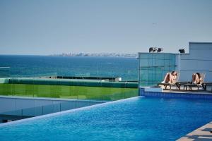 Azul Apartment in Infinity Beach Resort - parking