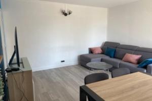Appartements Spacious T3 with balcony - close to town center : photos des chambres