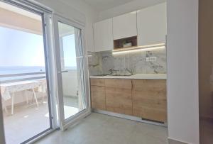 Beach House - Apartments Ana