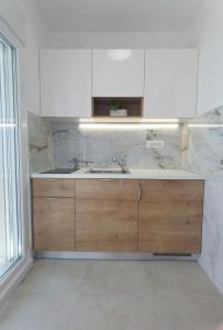 Beach House - Apartments Ana