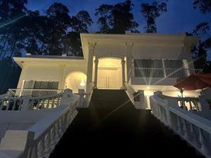 Skyline BlueDome Villa Ciwidey