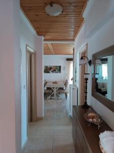 Niki Apartments Sea View Attic