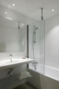 Hotels Hotel Abrial : photos des chambres