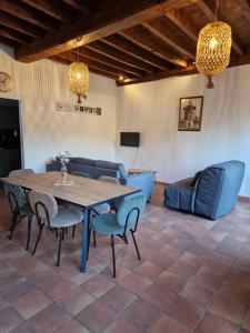 Appartements Gites du Chateau de Crespy : photos des chambres