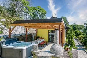Ladybug House With Whirlpool - Happy Rentals - Prosenjakovci