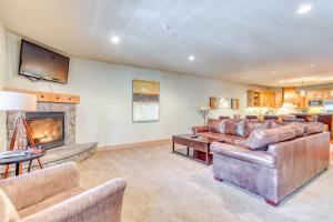 #101 Grand Lodge South Master Suite