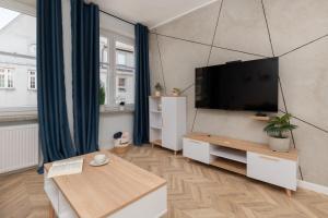 Old Town Apartment Garncarska by Renters