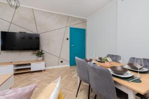 Old Town Apartment Garncarska by Renters