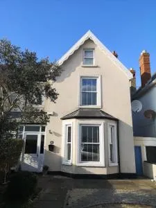 Stylish studio own entrance in Victorian House - Baldoyle Stylish studio own entrance in Victorian House - Baldoyle