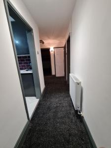 Bristol 2-Bed Bungalow Sleeps 4 Parking