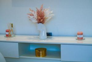 Luxury two-bedroom apartment by the sea U KaLu