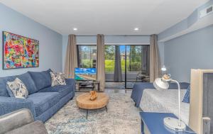 Fully Renovated First Floor Condo! Cypress Bay J-2